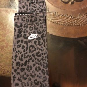 Nike Pants - Nike sculpt sportswear animal print. Nike Pants - Nike sculpt sportswear animal print.